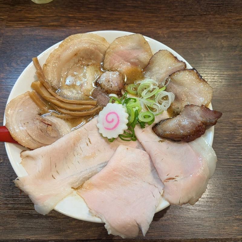 熟成ラーメン チャーシュー追加(麺や紡)