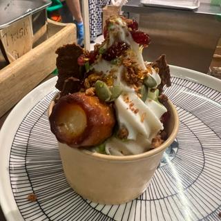 ブルンジ EXPOカヌレパフェ 抹茶＆バニラ(ブルンジ共和国パビリオン)