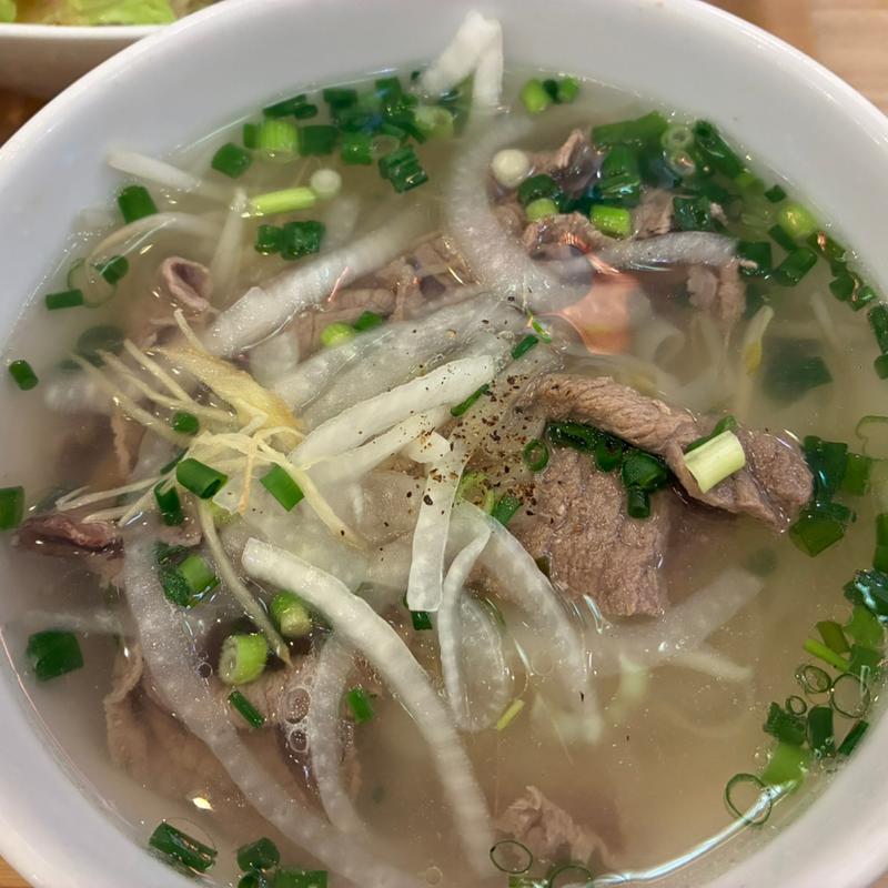 牛肉のフォーとバインミーのセット(ジャスミンパレス 川崎アゼリア)