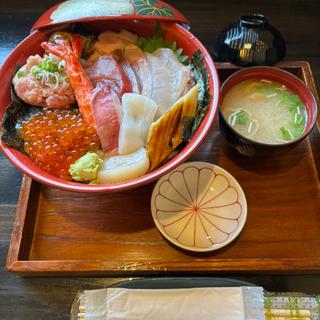海鮮丼