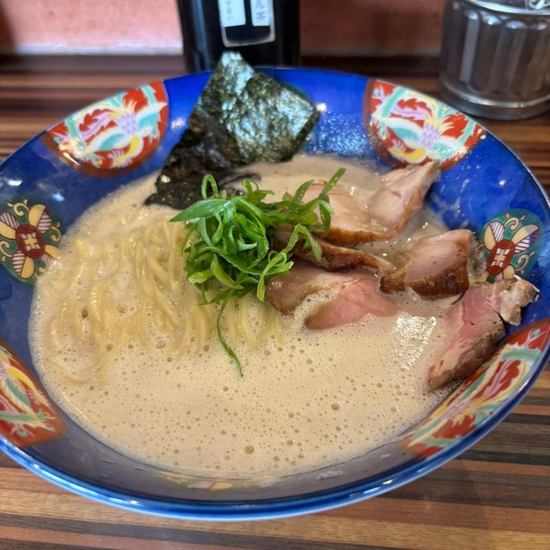 鶏とん白湯そば(ラーメン かなで食堂 )
