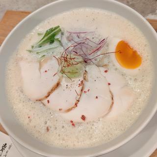 鶏白湯ラーメン
