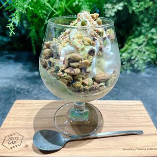 ピスタチオソフトクリーム
