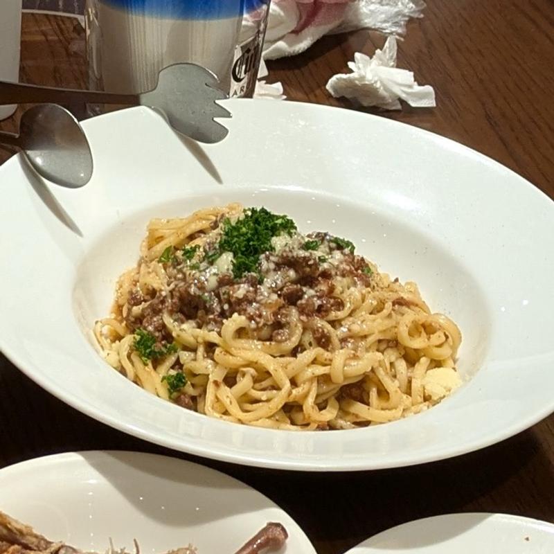 黒毛和牛の太麺ボロネーゼ(BEER HOUSE 森卯)