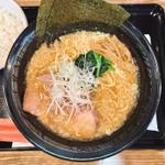 すっとこしょうゆらぁめん
