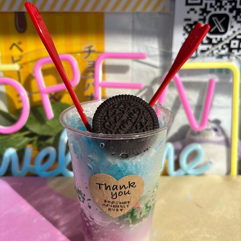 虹のかき氷(ミズカフェ アンド ミズベビアガーデン )