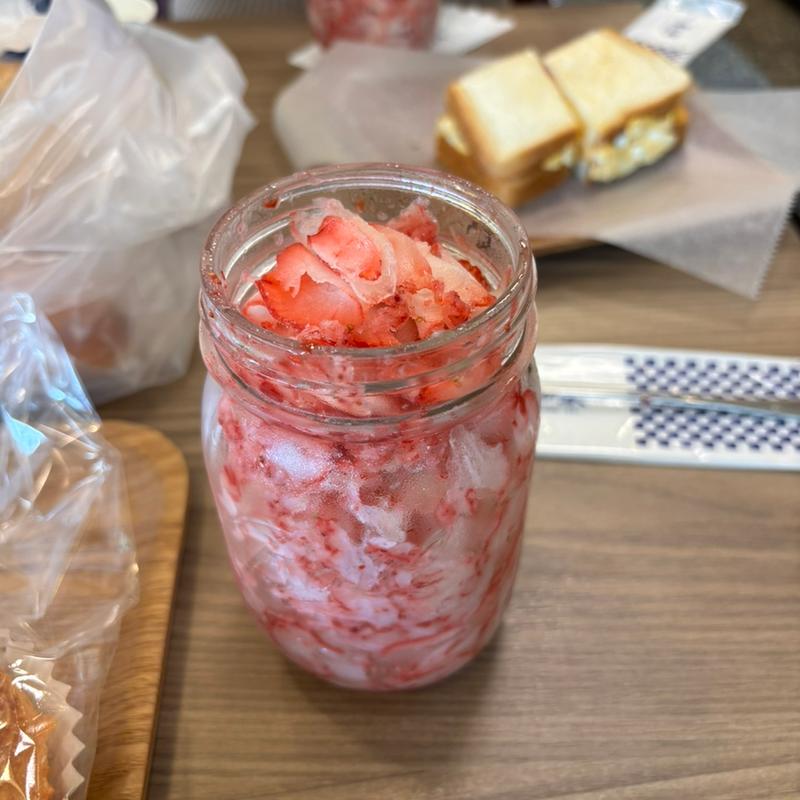 ふわふわ氷のイチゴ(パン工房カフェ 房の駅)