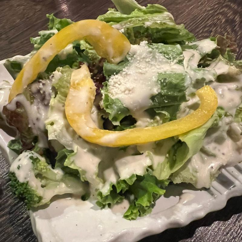 季節野菜のシーザーサラダ　ハーフ(旬鮮酒肴 あら磯)