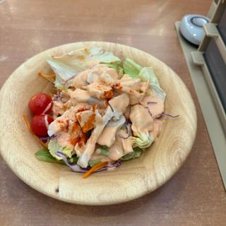 チキンのサラダ