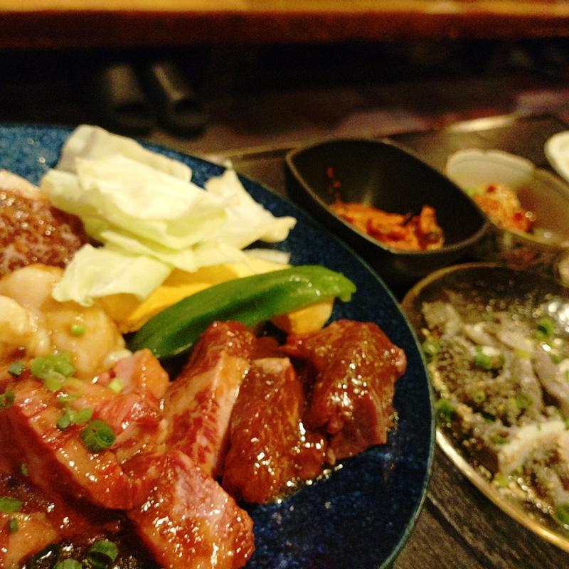 焼肉盛り合わせ(花たれ)