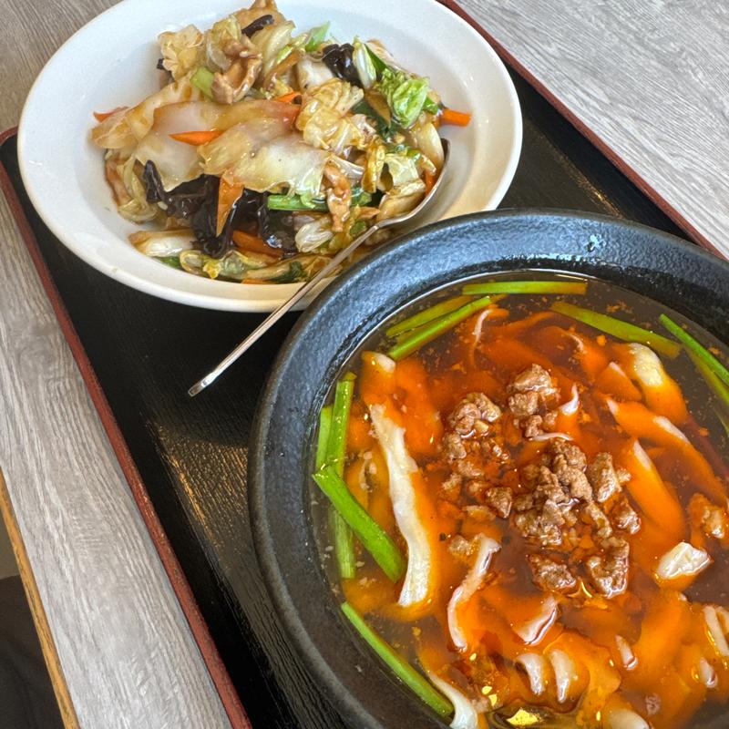 刀削麺セット(台湾刀削麺＋中華飯)(台湾料理天和)