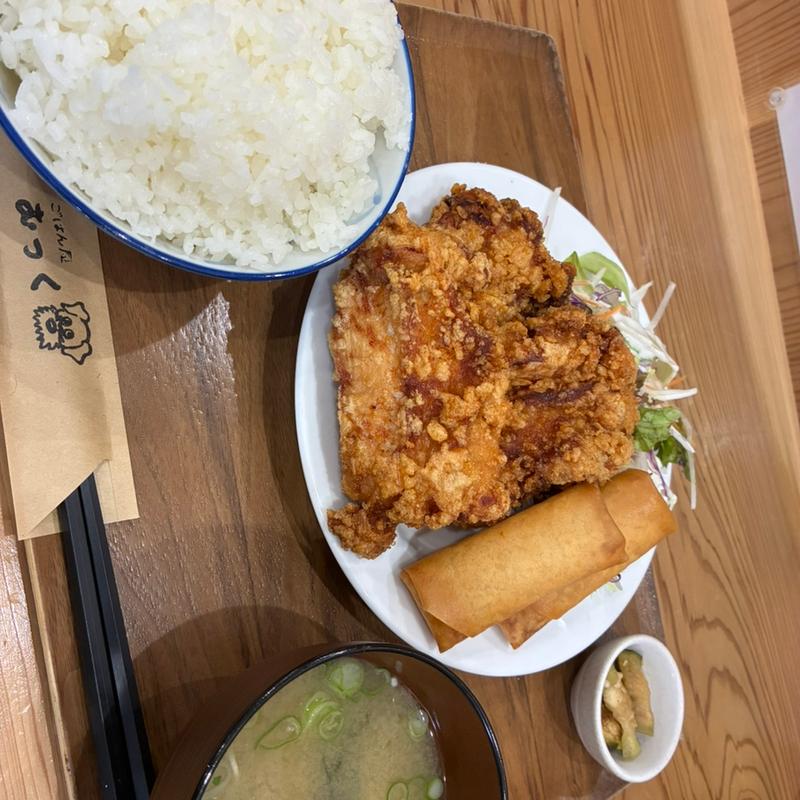 日替り定食（唐揚げ3個+春巻き2本）(ごはん屋むっく)