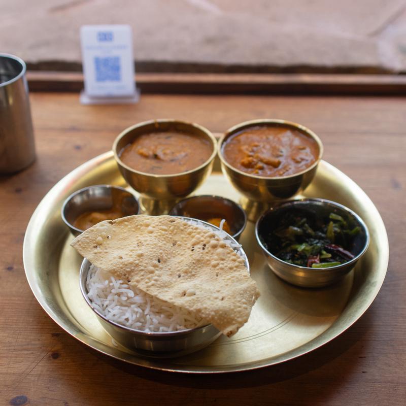 ベジタブルターリー(アジアンダイニング カダカ プレイス ASIAN DINING KHADKA PLACE)