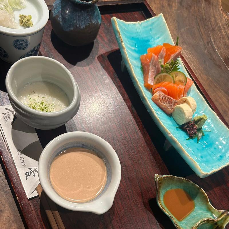 信州サーモンのお刺身(蕎麦料理處 萱)