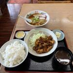 ホルモン焼き定食 ご飯大盛り ラーメン
