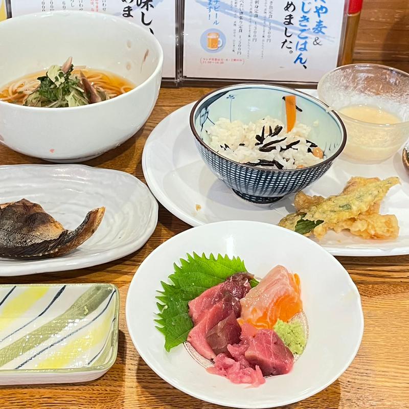 冷や麦&ひじきごはん(おきつ)