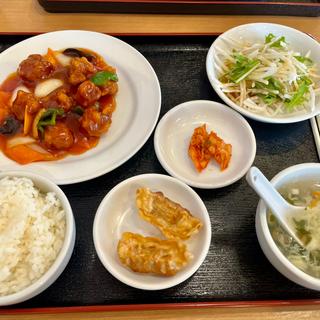 酢豚ランチ(台湾料理 萬福)