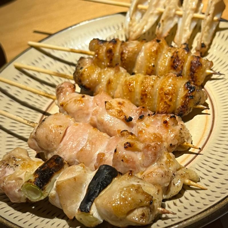 ねぎま串　もも串　ぼんじり串　やげん軟骨串（塩）(鳥ぎん鴨宮店)
