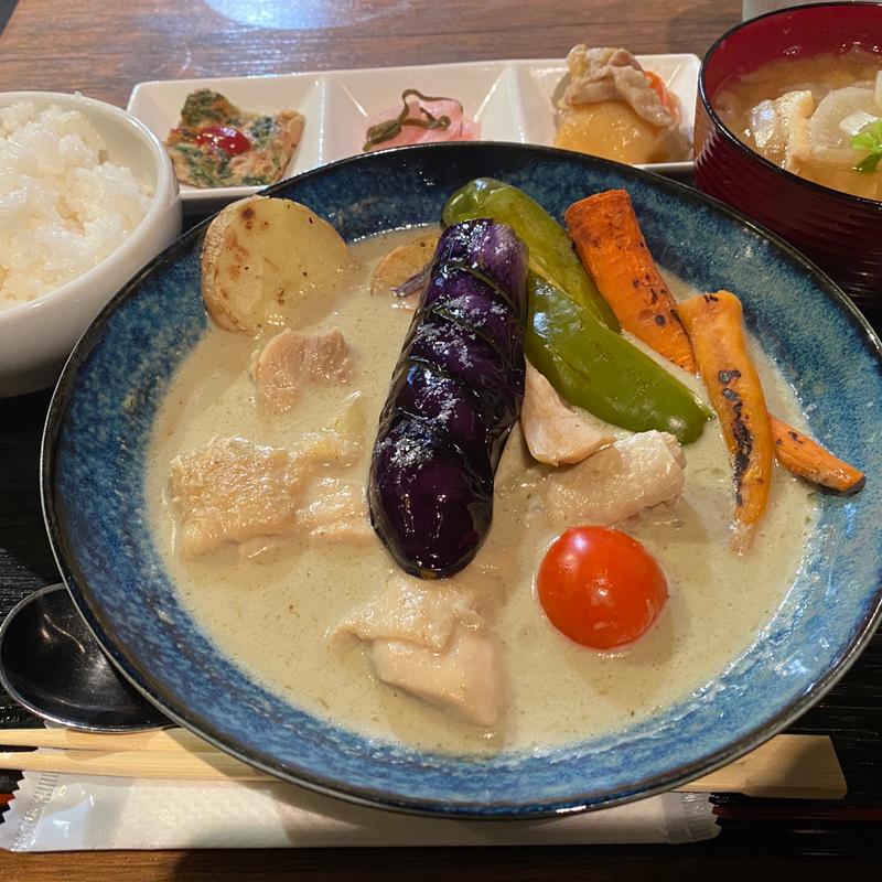 本日の煮込み定食（グリーンカレー）(未来へのごちそう)