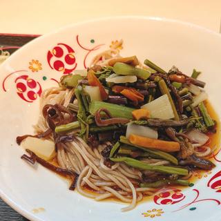 冷し山菜そば