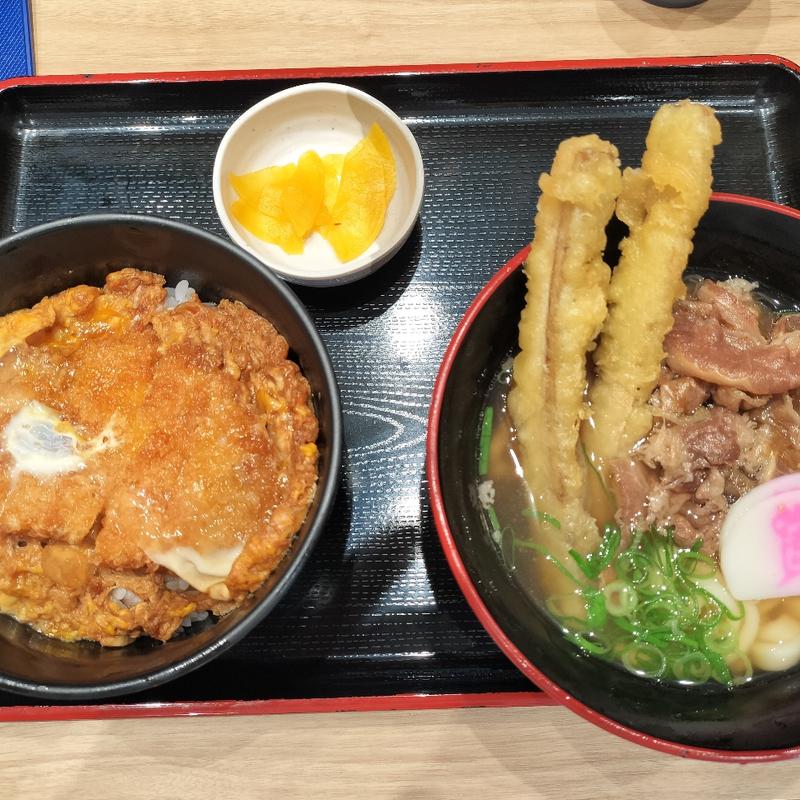 ごぼ天うどんとカツ丼(資さんうどん 尾道高須店)