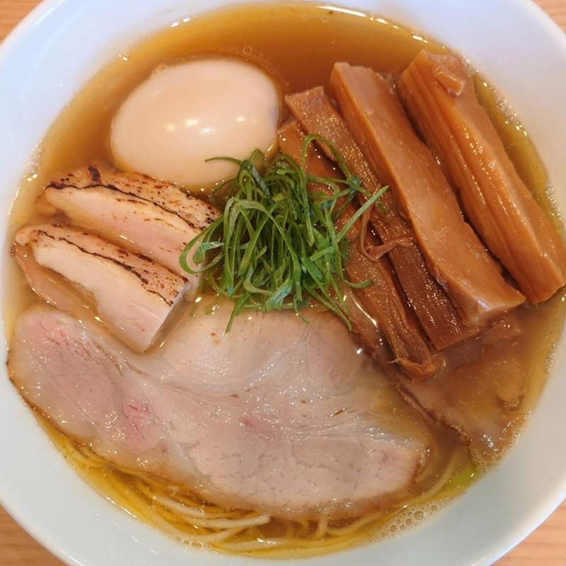 塩らぁ麺 チャーシュー メンマ 味玉(らぁ麺みずがめ食堂)
