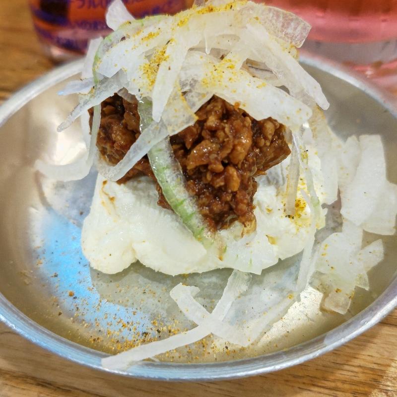 肉味噌クリームチーズ(太陽ホエール 野毛本店)