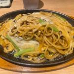 鉄板釜玉ペペロン