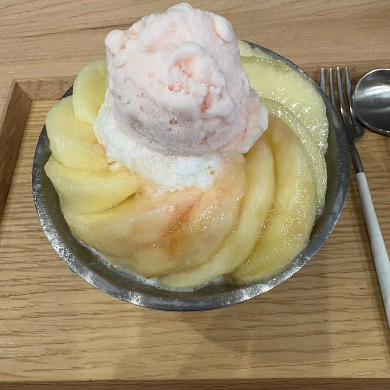 (フルーツパーラーハナコ)