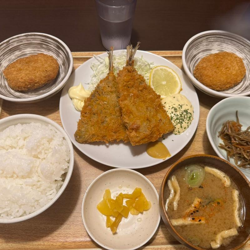 アジフライ定食(大衆食堂 定食のまる大 飯田橋西口店)