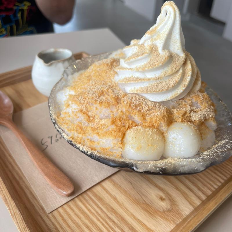 黒みつソフトきなこぜんざい(5910 sa-ta-café)