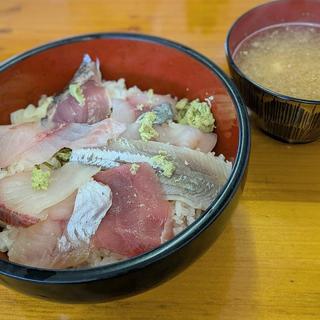 海鮮丼