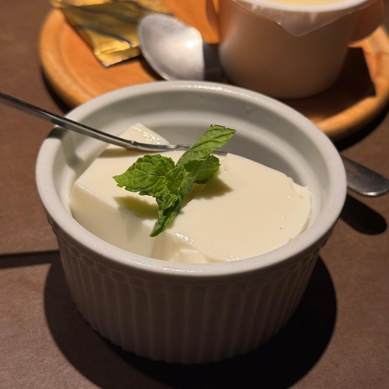 ミルク杏仁(味樹園 栄店)