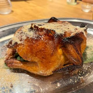 鶏の丸焼き(藁と瓶 赤星カツヲ)