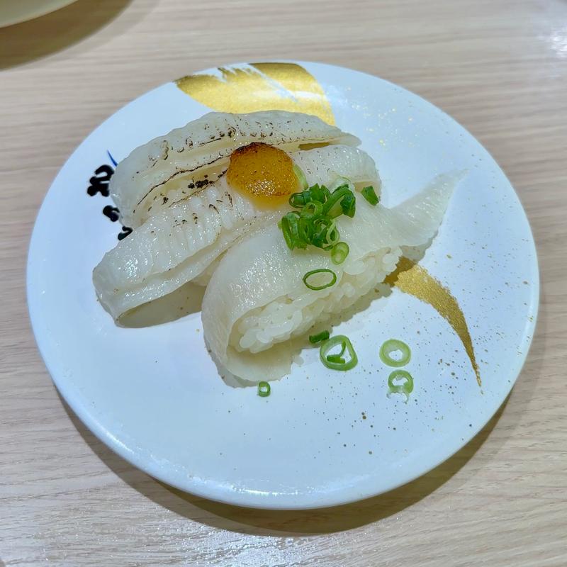 白黒のお寿司 えんがわ3カン(すし銚子丸 亀戸店)