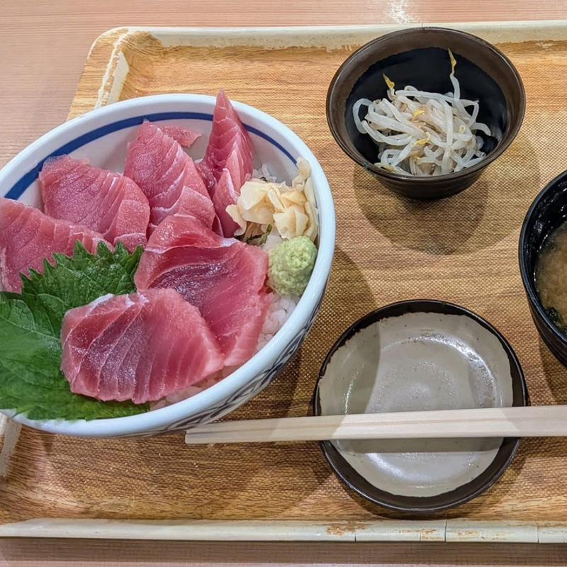 まぐろ鉄火丼(築地食堂 源ちゃん 新宿御苑店)