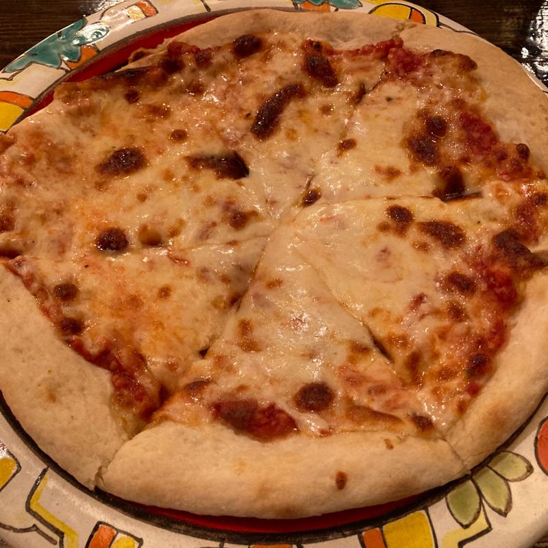 アンチョビとガーリックのピザ(ウッディドロップ)