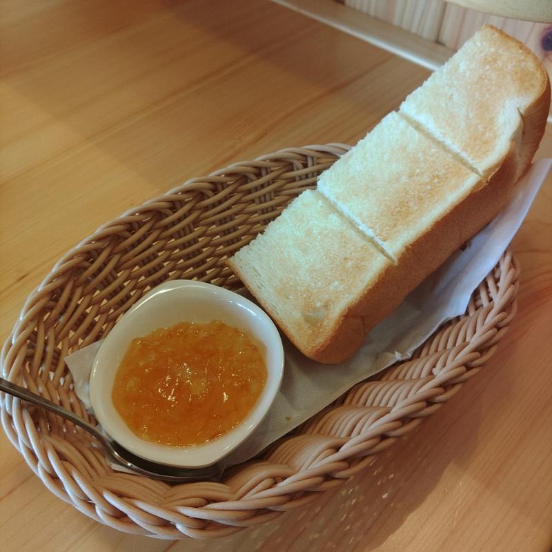 山食パンと瀬戸内レモンマーマレード(コメダ珈琲店 一関中里店)