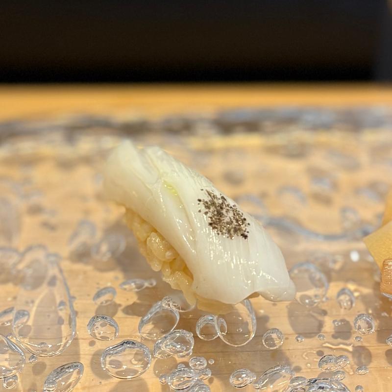 紋甲烏賊(蔵—鉄板焼＆寿司)