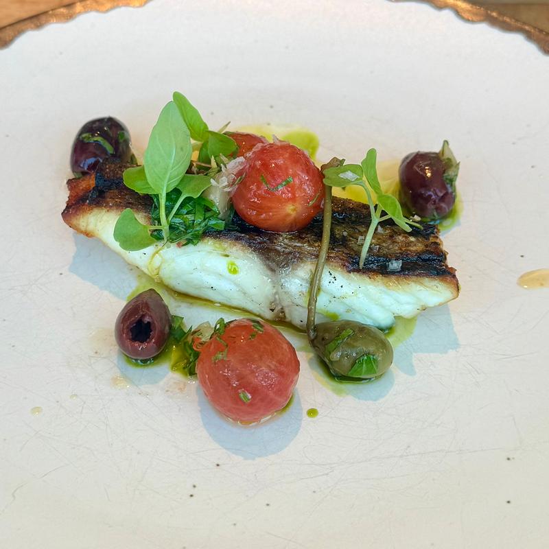 真鯛のソテー　ヴィエルジュソース レモン(ザ タヴァン グリル＆ラウンジ)