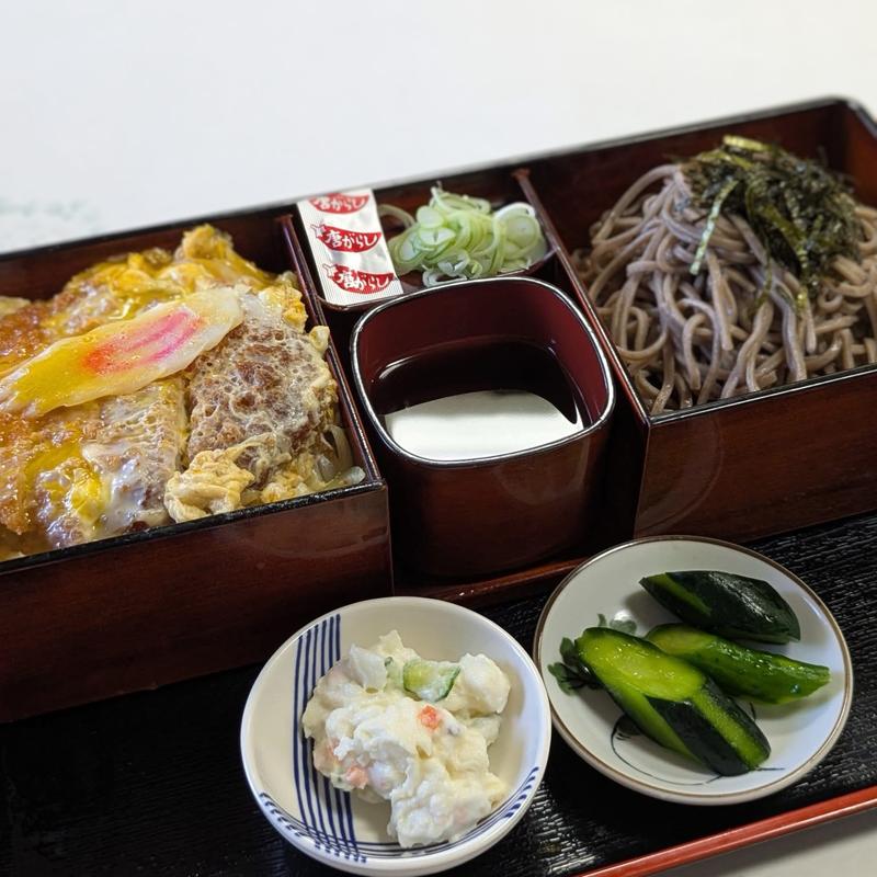 ざる付きかつ重(うめつ食堂 )