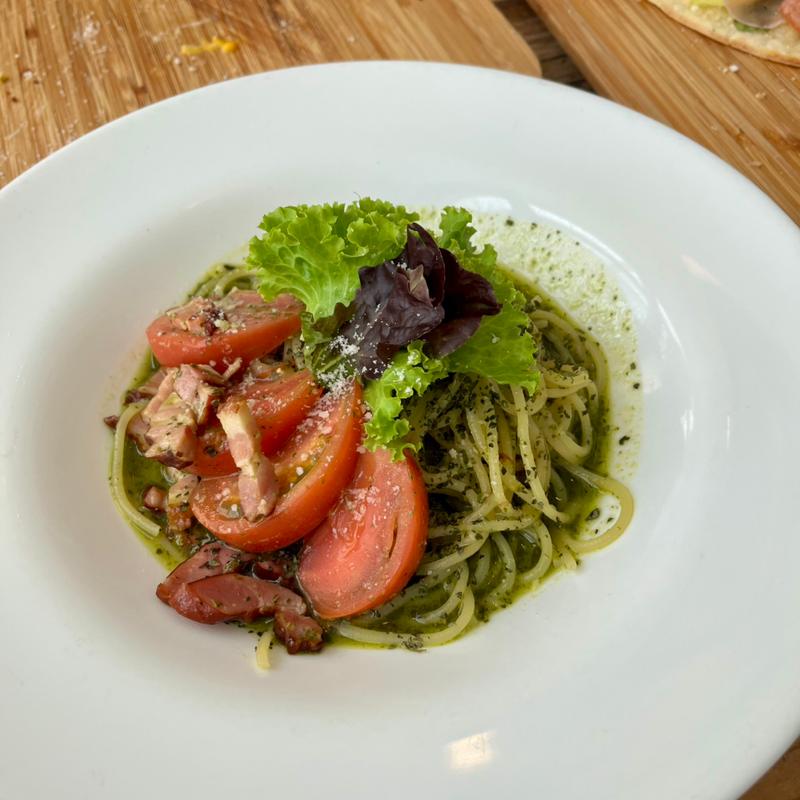 極上ベーコンと糸島ハーブのジェノベーゼのパスタ(サンフラワー)