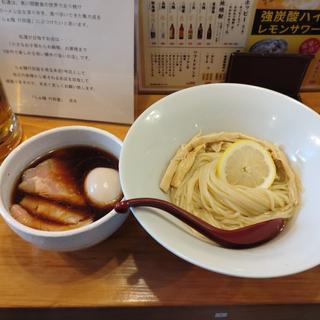 冷やし 特製昆布水つけ麺