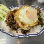 ガパオライス(バンコク食堂バードマン的場町)