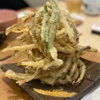 ごぼ天ジェンガうどん(うどんの釜くら)