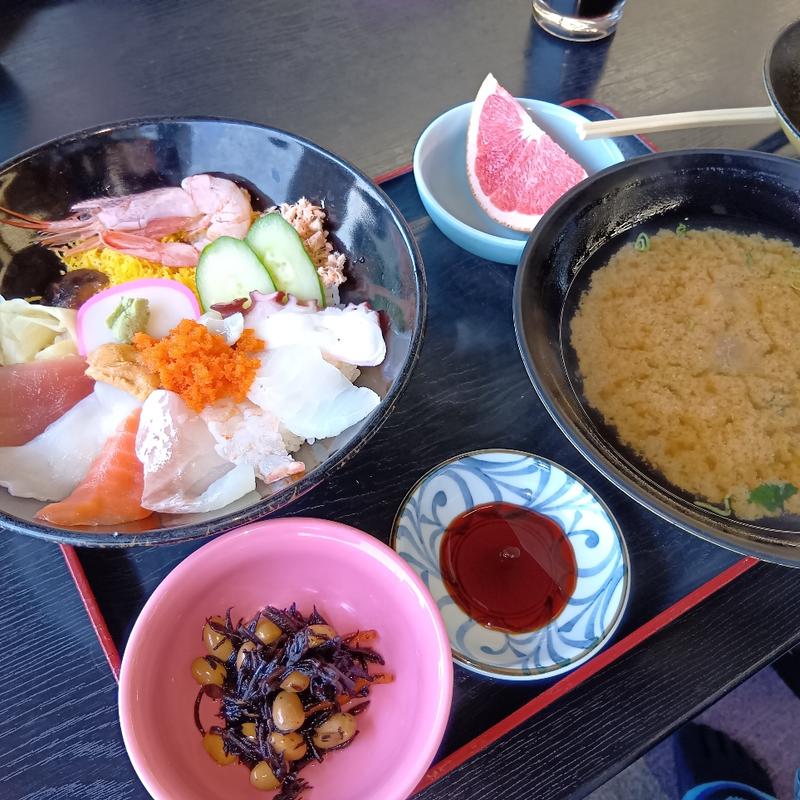 (レストラン潮騒)