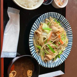 肉野菜炒め定食(極楽湯 豊橋店)