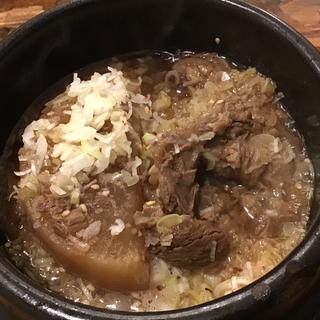 牛すじ煮込み(焼肉 近江牛肉店 新橋本店)