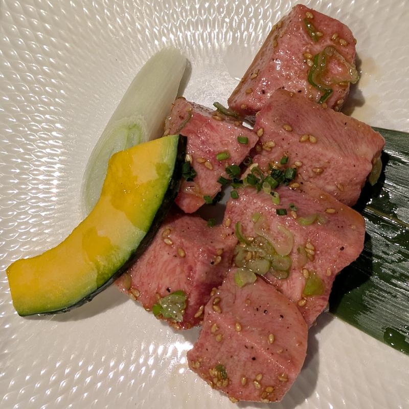 特上厚切り牛タン塩(炭火焼肉 楽牛園)