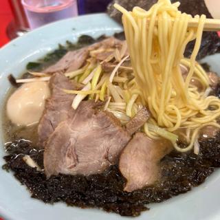 ネギチャーシュー麺　岩海苔　玉子トッピング